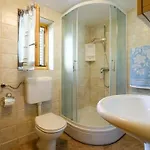 Marija Apartament Santalezi